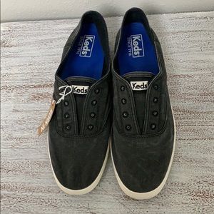 💥SOLD💥Keds Chillax Seasonal Washable Slip-on’s